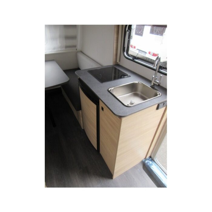 caravelair-alba-366-1-9.jpg