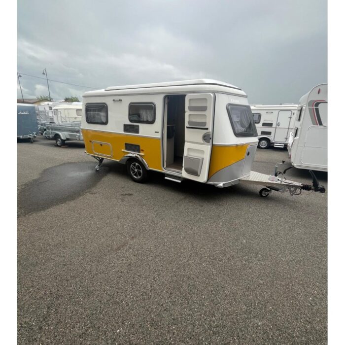 eriba-touring-542-nugget-gold-edition.jpg