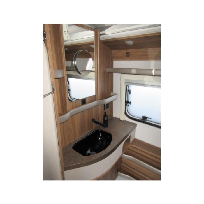 eriba-touring-triton-430-legend-1-5.jpg