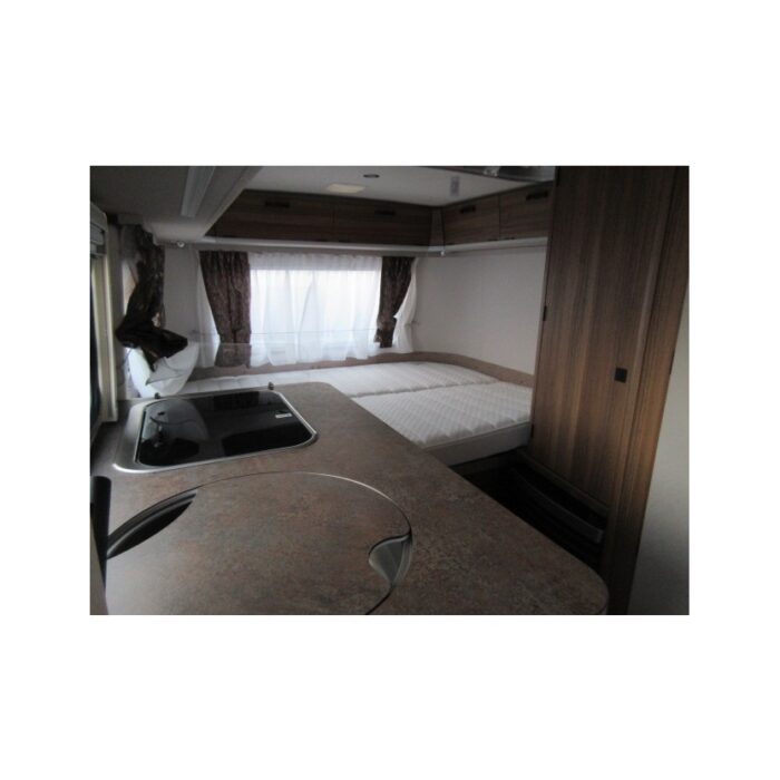 eriba-touring-triton-430-legend-1-8.jpg
