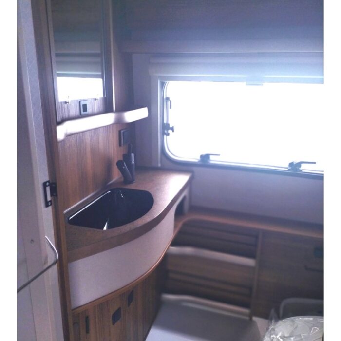 eriba-touring-troll-530-legend-1-6.jpg