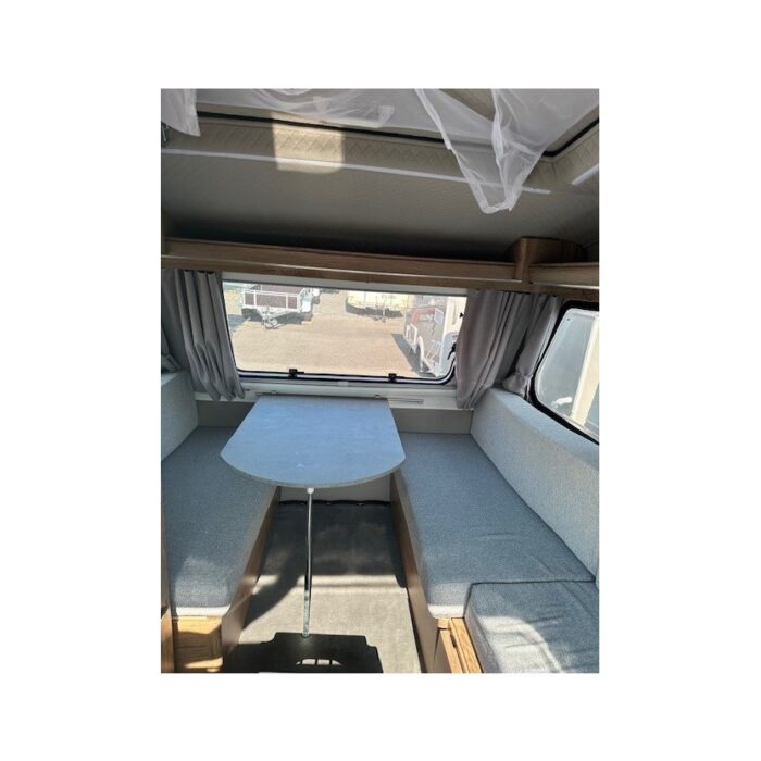 mini-caravane-n-126e-1-8.jpg